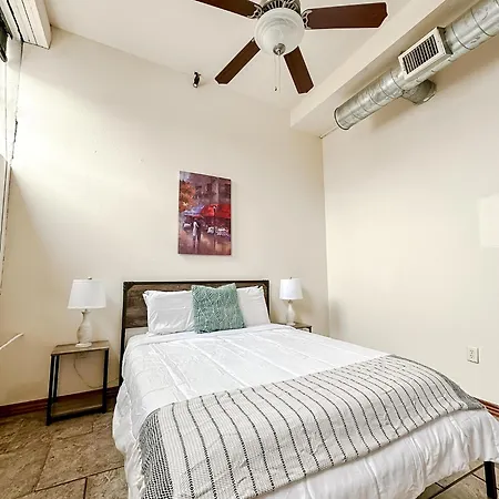 Sleepover 2Bd 1Ba Condos Downtown Springfield Exterior photo